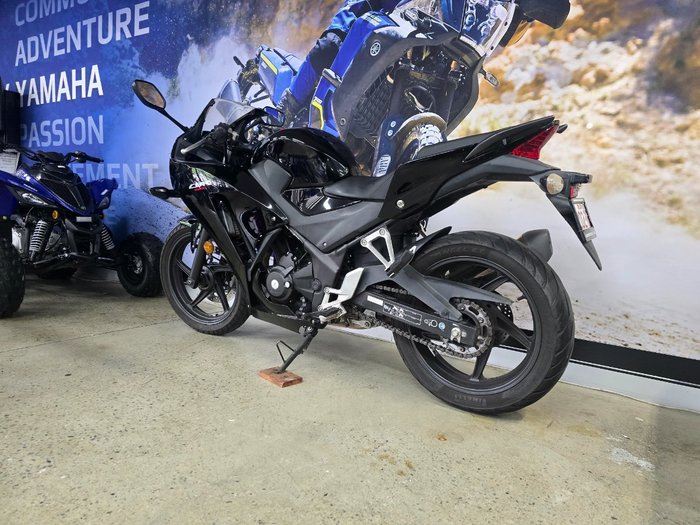 2014 Honda CBR300R BLACK