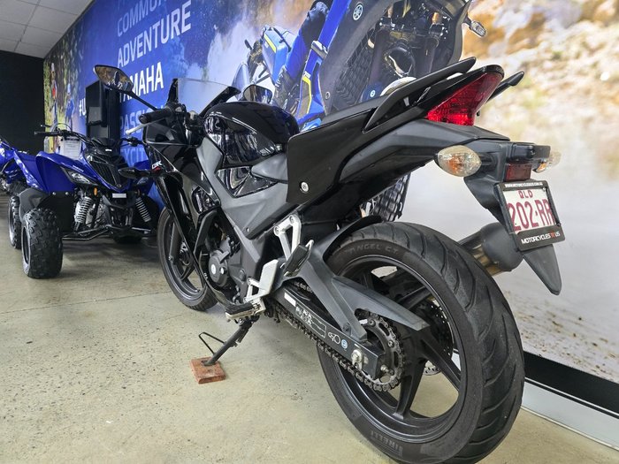 2014 Honda CBR300R BLACK
