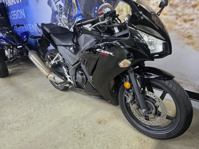 2014 Honda CBR300R BLACK