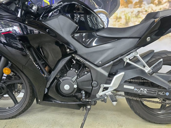 2014 Honda CBR300R BLACK