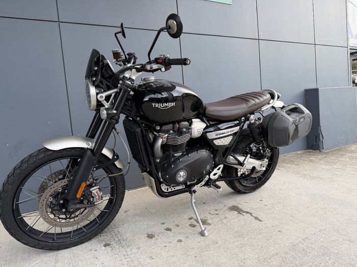 2022 Triumph SCRAMBLER 1200 XC BLACK