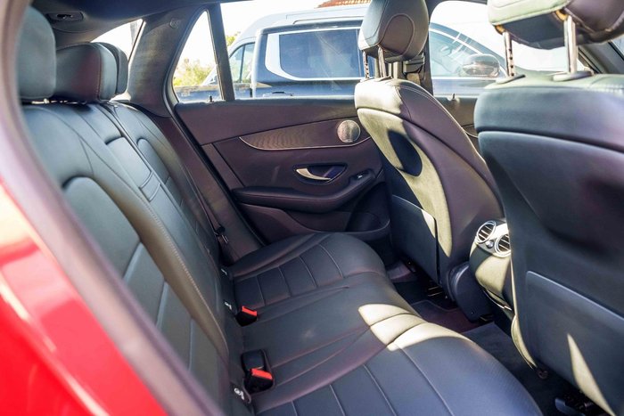 2019 Mercedes-Benz GLC-Class GLC300