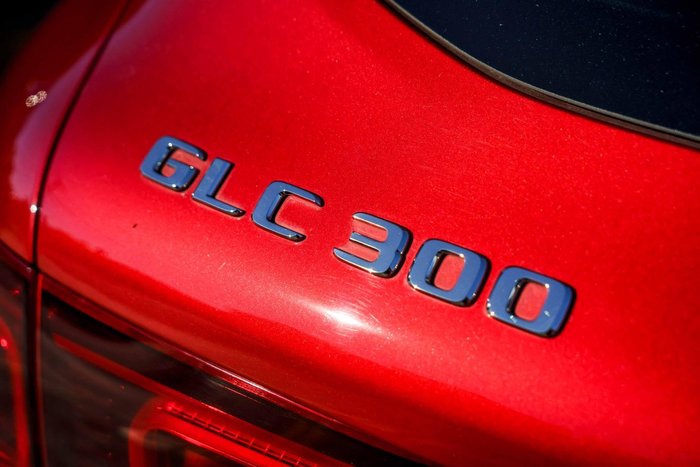 2019 Mercedes-Benz GLC-Class GLC300