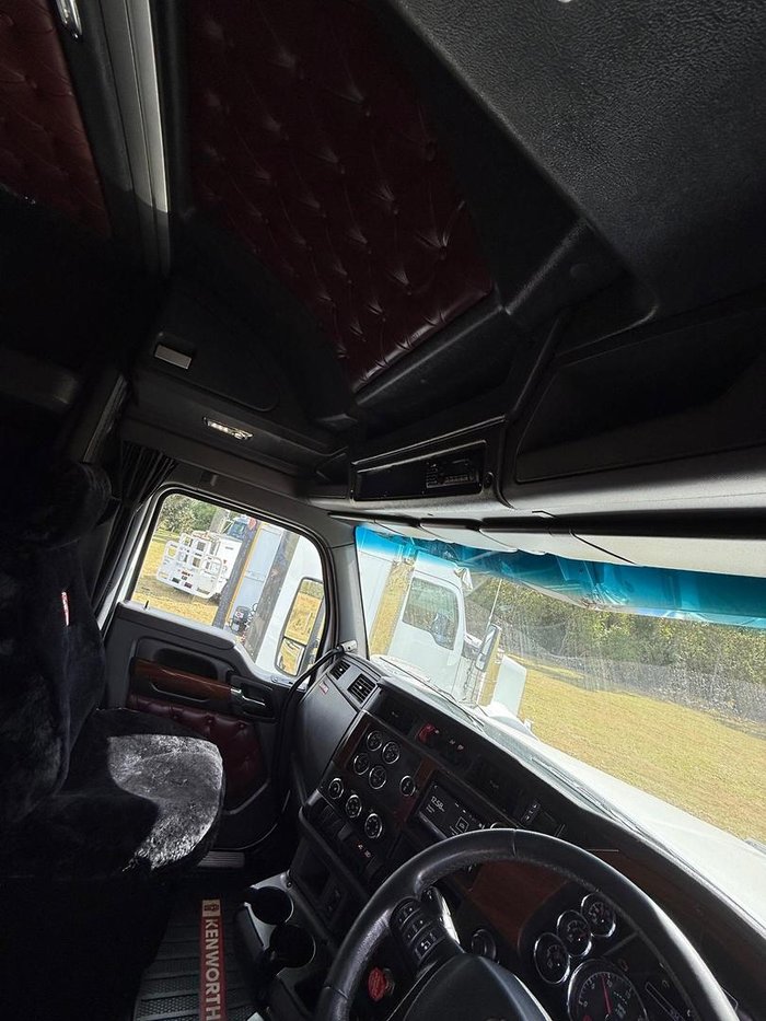 2023 Kenworth T610 SAR White