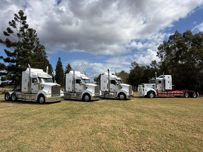 2023 Kenworth T610 SAR White