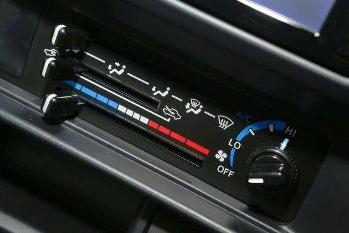 2024 Toyota Landcruiser GXL
