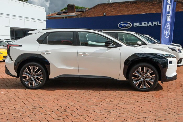 2025 Subaru Solterra AWD Touring