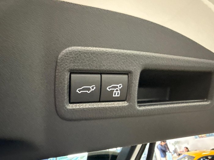 2025 Subaru Solterra AWD Touring