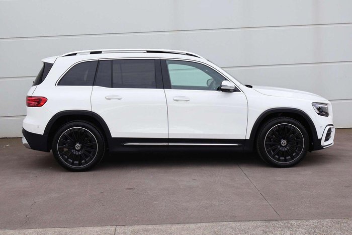 2025 Mercedes-Benz GLB-Class GLB200