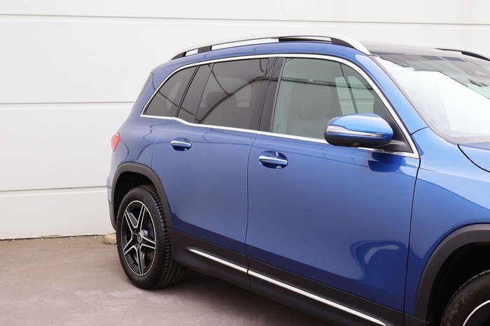 2025 Mercedes-Benz GLB-Class GLB200