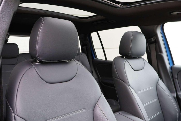 2025 Mercedes-Benz GLB-Class GLB200