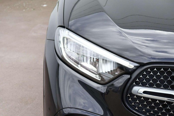 2025 Mercedes-Benz GLC-Class GLC300