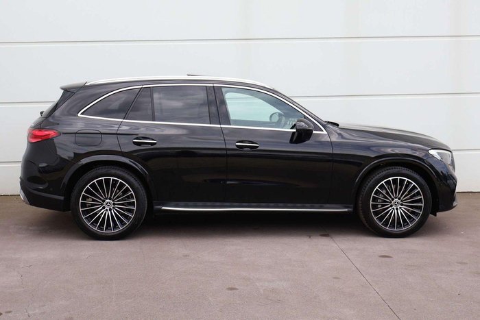 2025 Mercedes-Benz GLC-Class GLC300