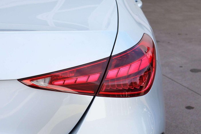 2025 Mercedes-Benz C-Class C350 e
