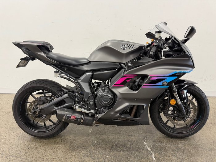 2025 Yamaha YZF-R7LA BLACK/GREY