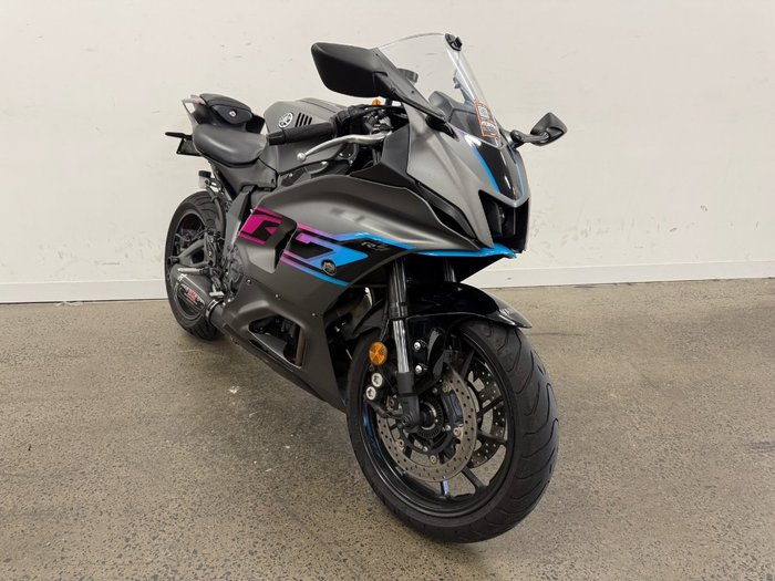 2025 Yamaha YZF-R7LA BLACK/GREY
