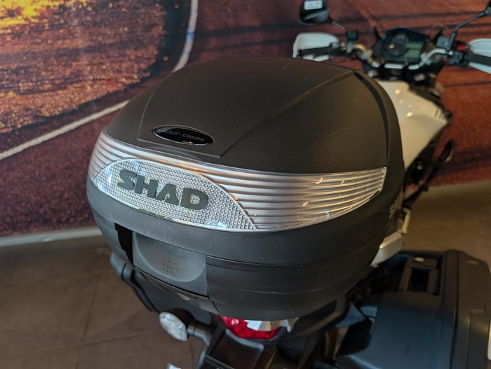 2017 Suzuki V-Strom 650XT (DL650XA) V-Strom White