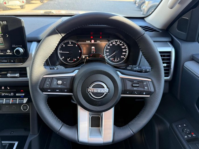 2026 Nissan Navara ST-X