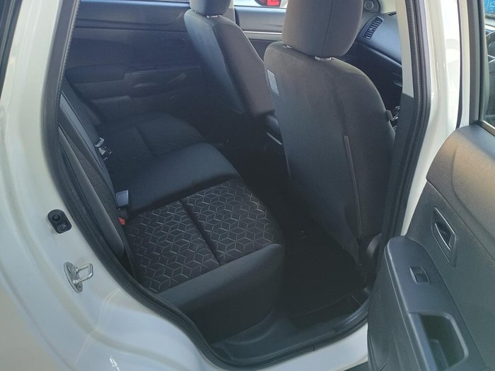 2024 Mitsubishi ASX ES
