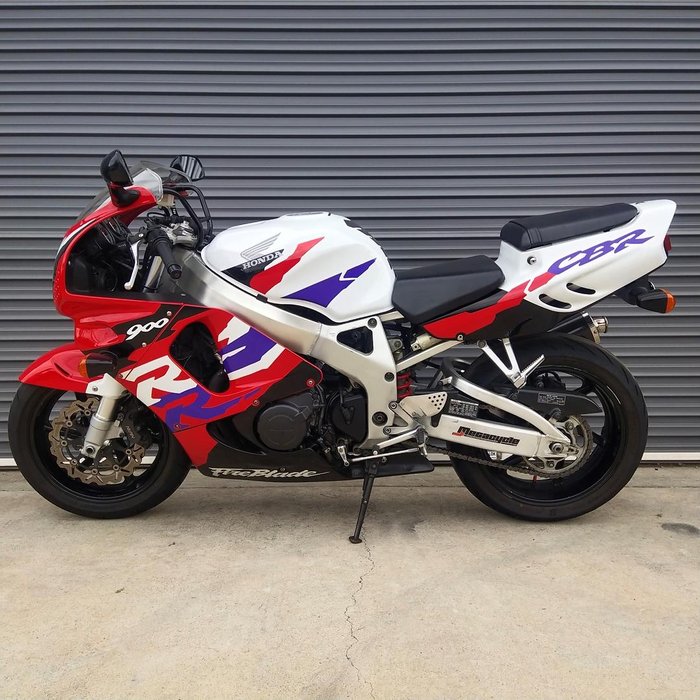 1996 Honda CBR900RR Fireblade (893cc) Fireblade White