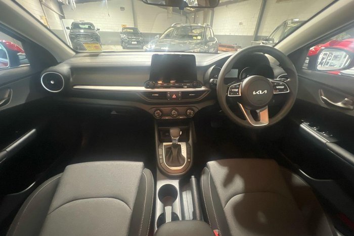 2024 Kia Cerato S