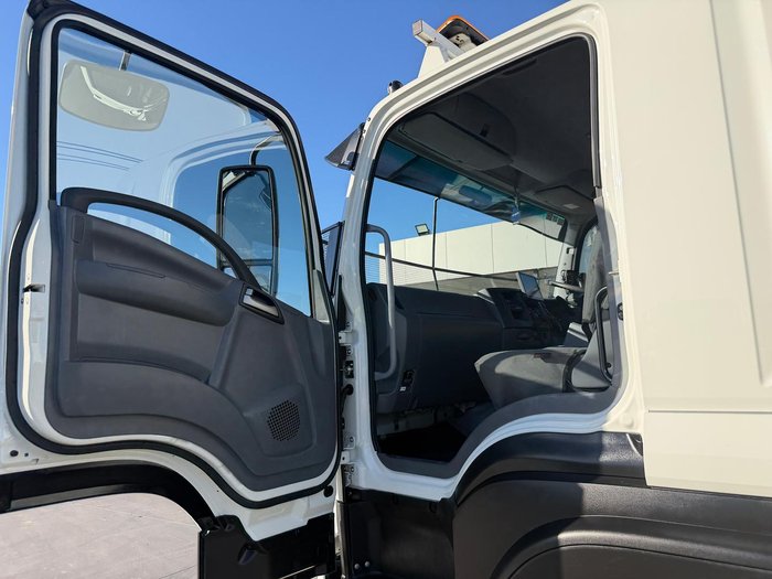 2022 Isuzu F Series FXZ240-350