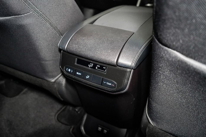 2021 Toyota Kluger GX