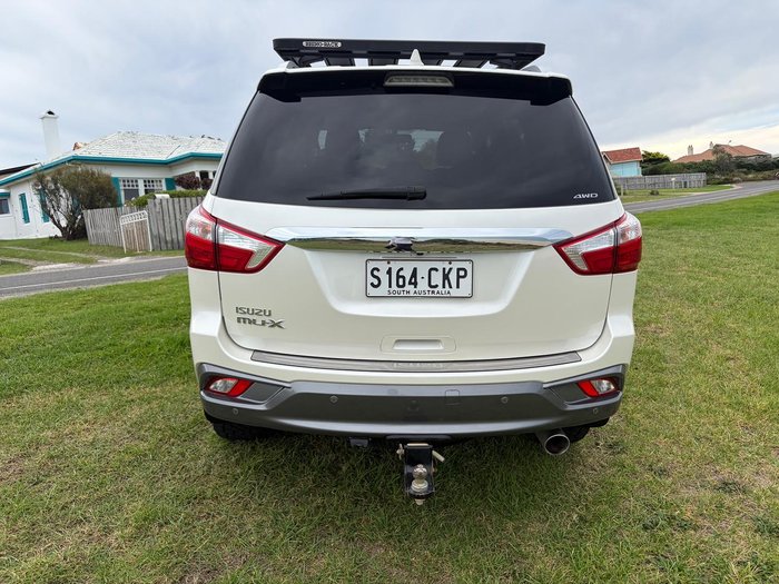 2021 Isuzu MU-X LS-T