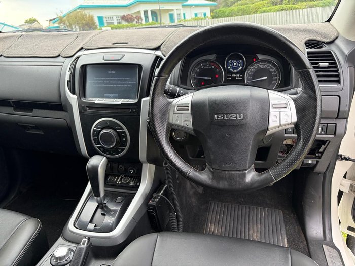 2021 Isuzu MU-X LS-T