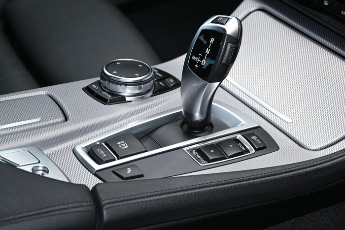 2015 BMW 5 Series 520i M Sport