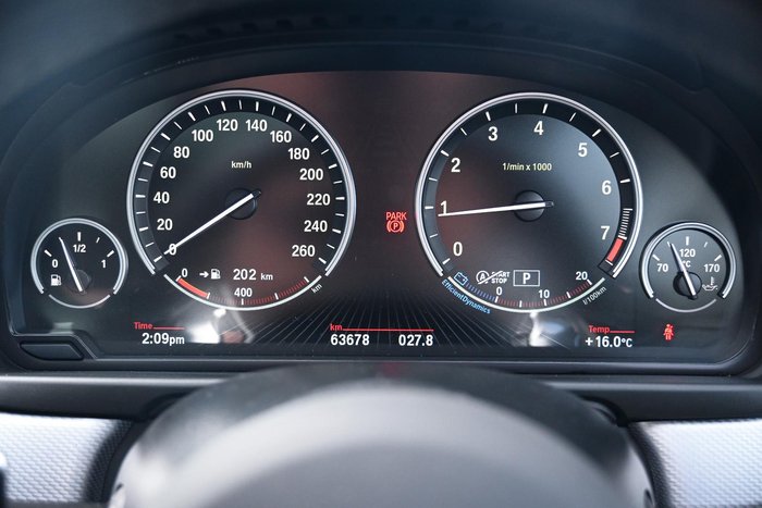 2015 BMW 5 Series 520i M Sport