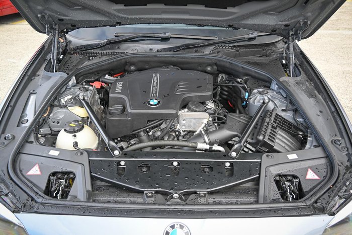 2015 BMW 5 Series 520i M Sport