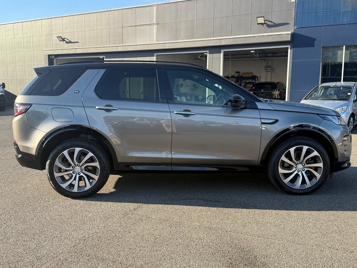 2024 Land Rover Discovery Sport P300e Dynamic SE