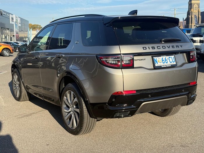 2024 Land Rover Discovery Sport P300e Dynamic SE