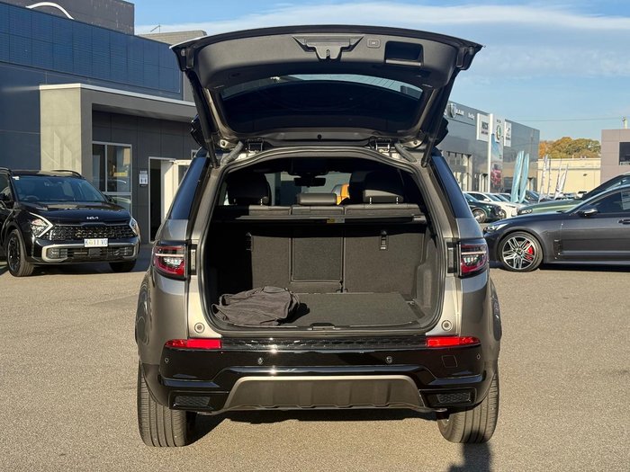 2024 Land Rover Discovery Sport P300e Dynamic SE