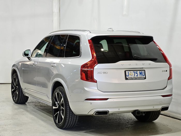 2021 Volvo XC90 D5 Momentum