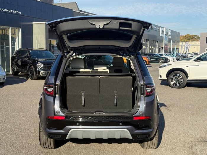 2024 Land Rover Discovery Sport P200 S