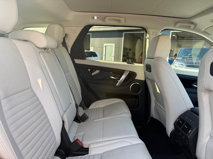 2024 Land Rover Discovery Sport P200 S