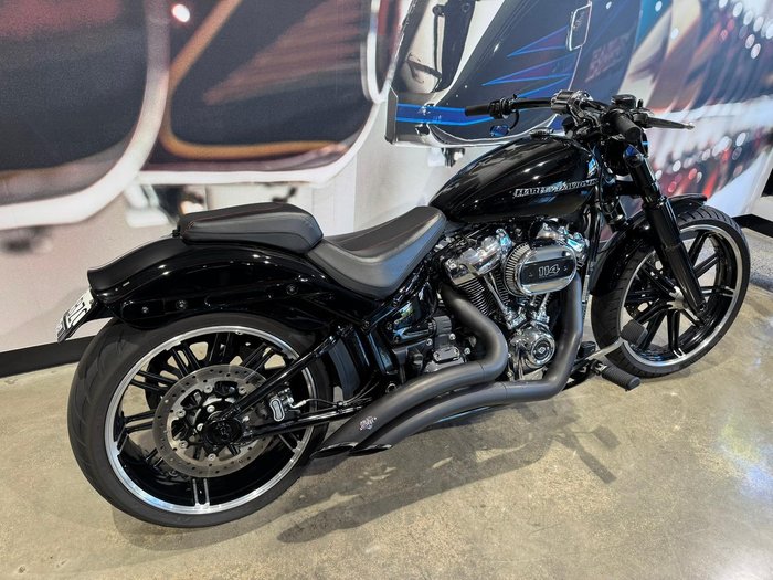 2018 Harley-Davidson Breakout 114 (FXBRS) Softail Black