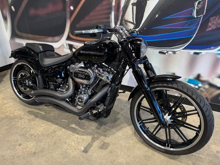 2018 Harley-Davidson Breakout 114 (FXBRS) Softail Black