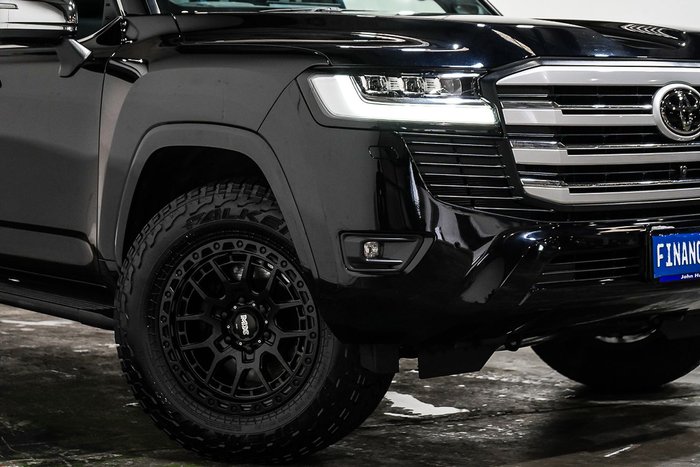 2024 Toyota Landcruiser Sahara