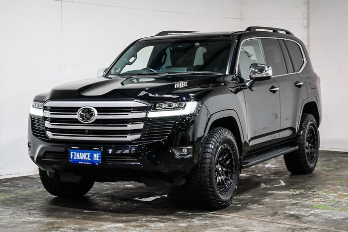 2024 Toyota Landcruiser Sahara
