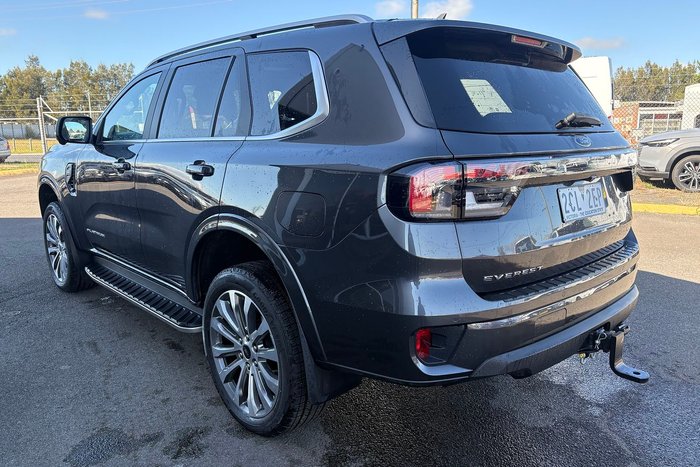 2025 Ford Everest Platinum