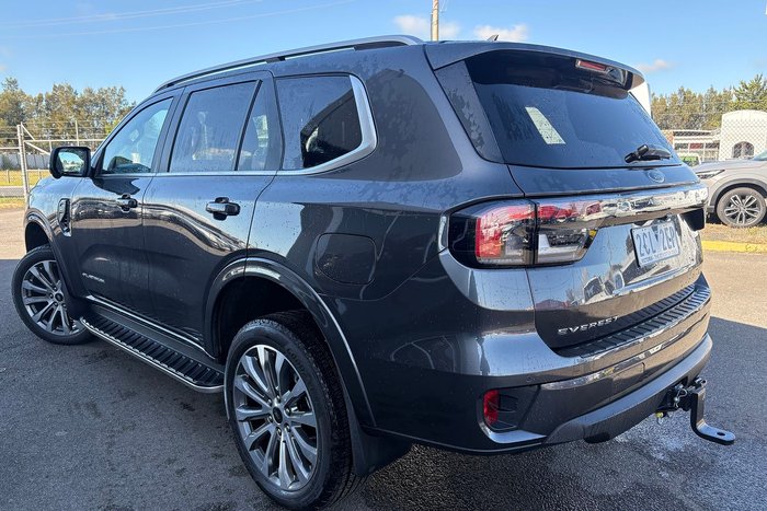 2025 Ford Everest Platinum