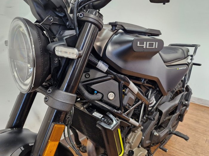 2022 Husqvarna SVARTPILEN 401 GREY