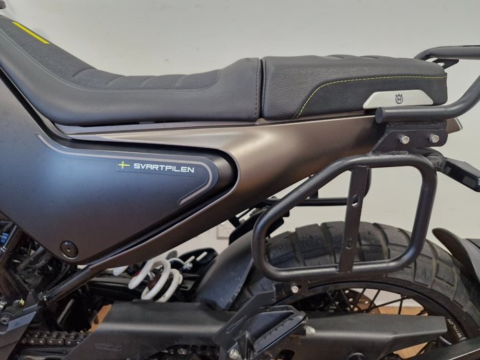 2022 Husqvarna SVARTPILEN 401 GREY