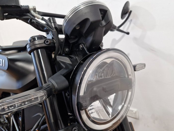 2022 Husqvarna SVARTPILEN 401 GREY