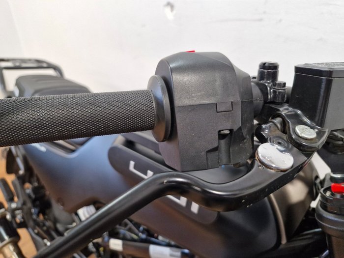 2022 Husqvarna SVARTPILEN 401 GREY