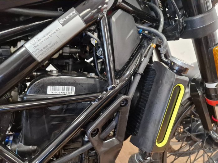 2022 Husqvarna SVARTPILEN 401 GREY