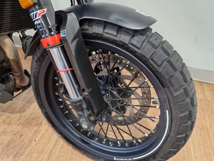 2022 Husqvarna SVARTPILEN 401 GREY